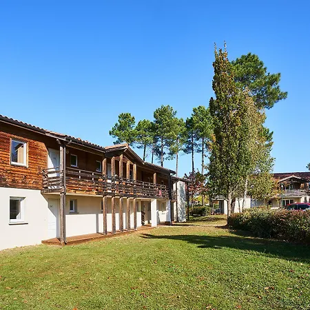 Les Du 3* Parentis-en-Born